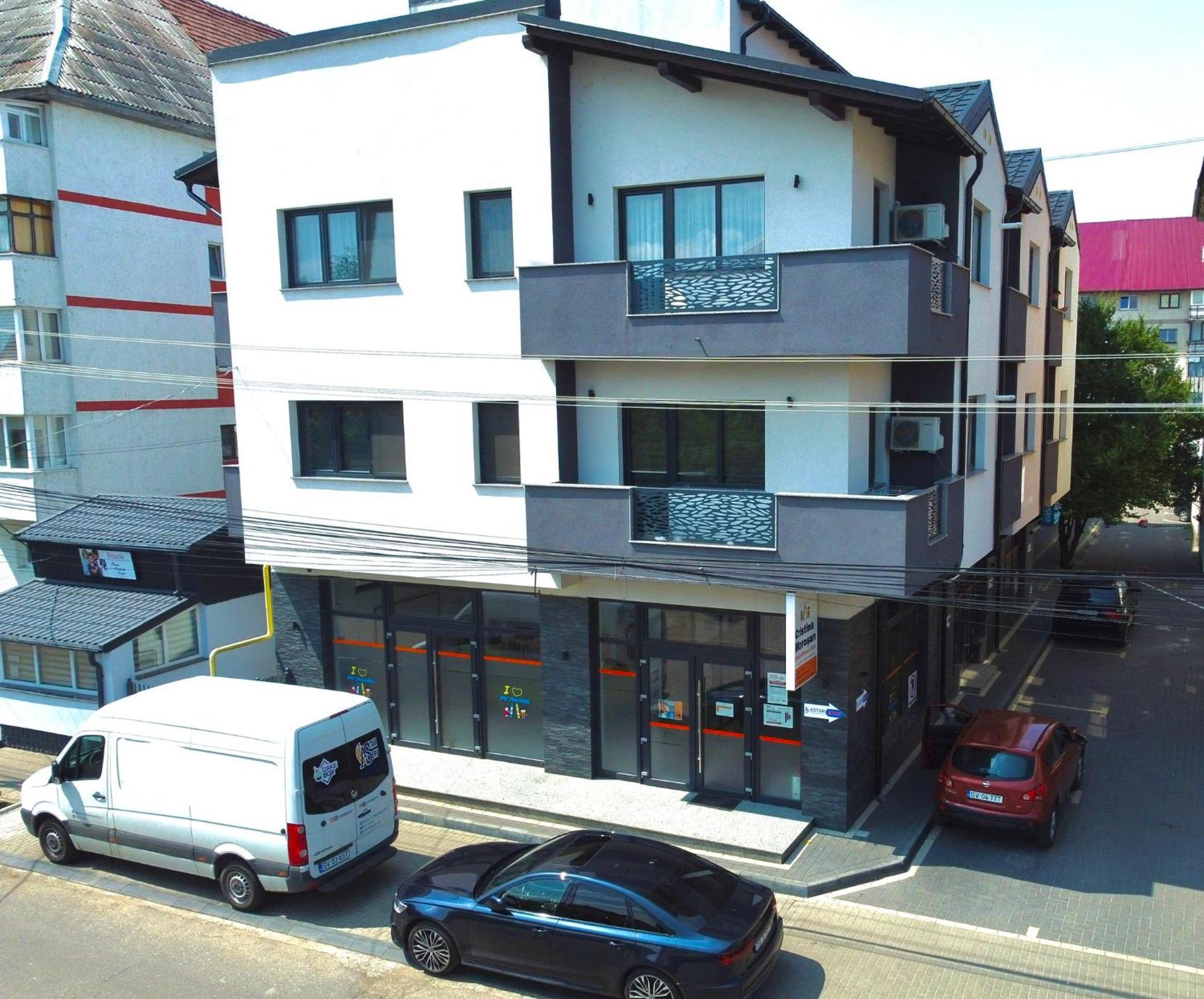Astar Apartments - Executive Rădăuţi エクステリア 写真